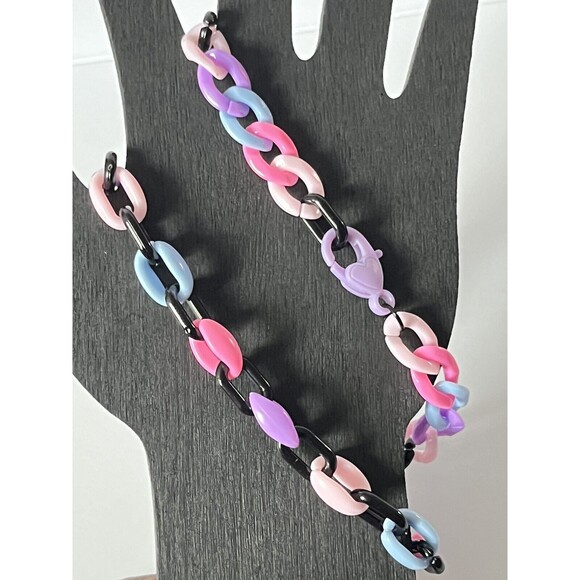 Acrylic Statement Necklace 22” & Earrings 3.25” Handmade Jewelry Set~Cute!!! - Picture 10 of 16